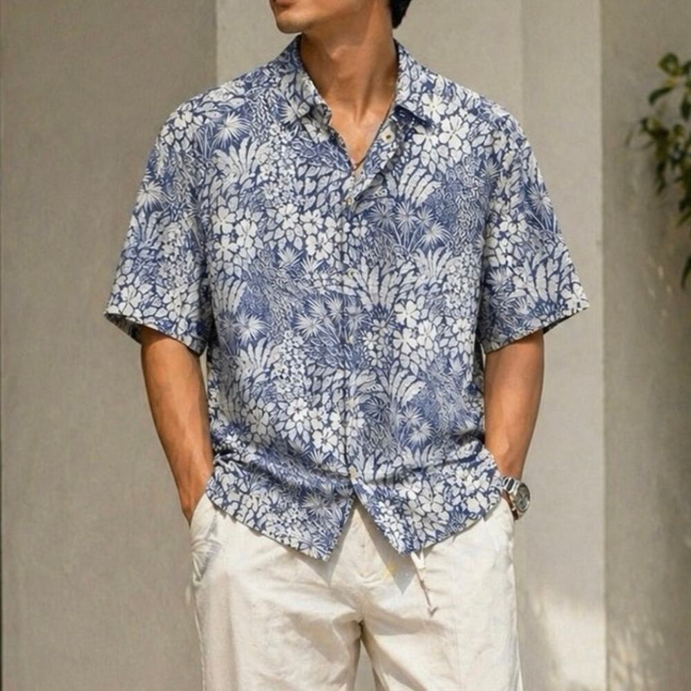 Tommy Bahama Short Sleeve Button-Up Hawaiian Shirt Blue White Men's Sze XL